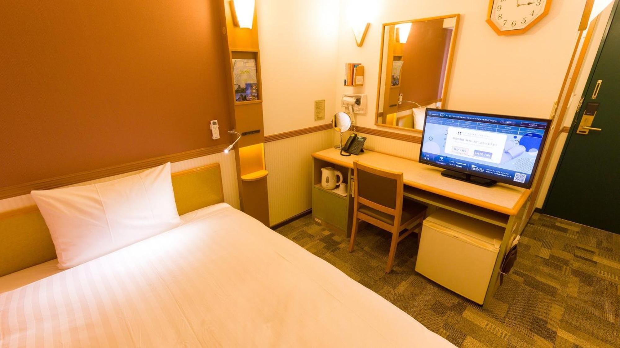 Toyoko Inn Sendai Nishi-Guchi Hirose-Dori חדר תמונה